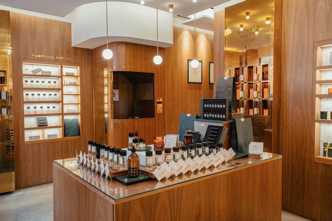 D'ORSAY PARFUMS - Intérieur boutique D'ORSAY