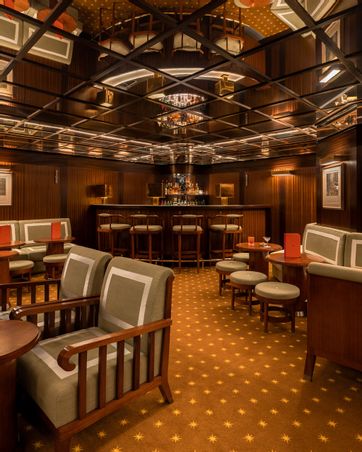HOTEL DES GRANDS VOYAGEURS - Speakeasy bar Poppy