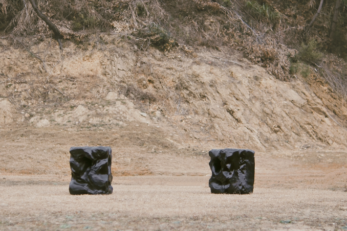 JUNX STUDIO - Au pied de la montagne
