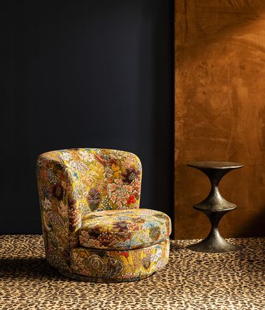 HAMILTON CONTE - Gabbo Armchair and Etna Side table