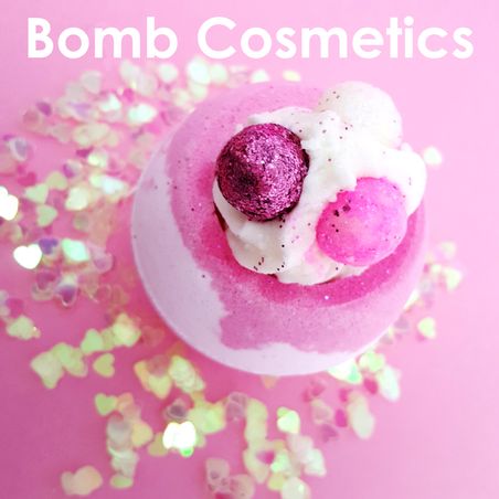 https://mom.maison-objet.com/fr/produit/12674/cosmetique-tout-ce-qui-brille