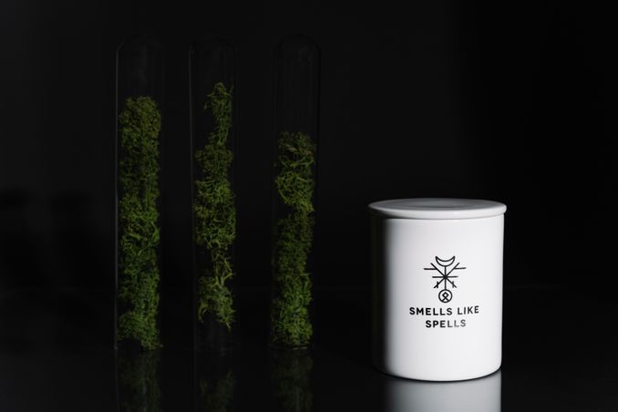https://mom.maison-objet.com/en/product/41507/scented-candle-major-arcana