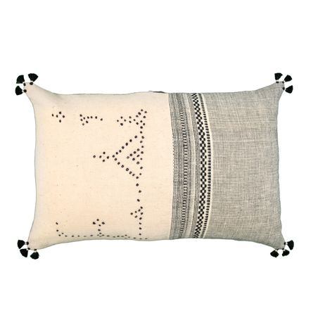 https://mom.maison-objet.com/fr/produit/38701/cushions-and-bedspreads