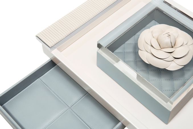 https://mom.maison-objet.com/en/product/30352/riviere-luxury-trays-and-leather-home-accessories