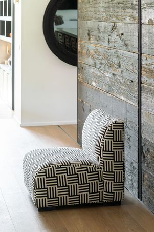 https://mom.maison-objet.com/fr/produit/56289/fauteuil-harold