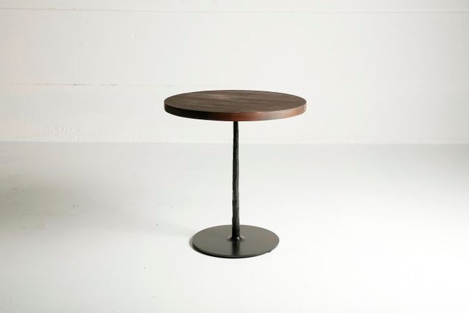 https://mom.maison-objet.com/en/product/10284/spike-table