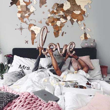 https://mom.maison-objet.com/fr/produit/53365/carte-en-bois-de-la-carte-du-monde-3d