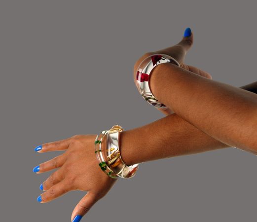 https://mom.maison-objet.com/fr/produit/72505/bijoux-bracelet-mx-dacryl-171