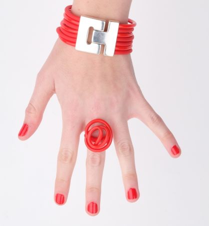 https://mom.maison-objet.com/fr/produit/83976/bague-zig