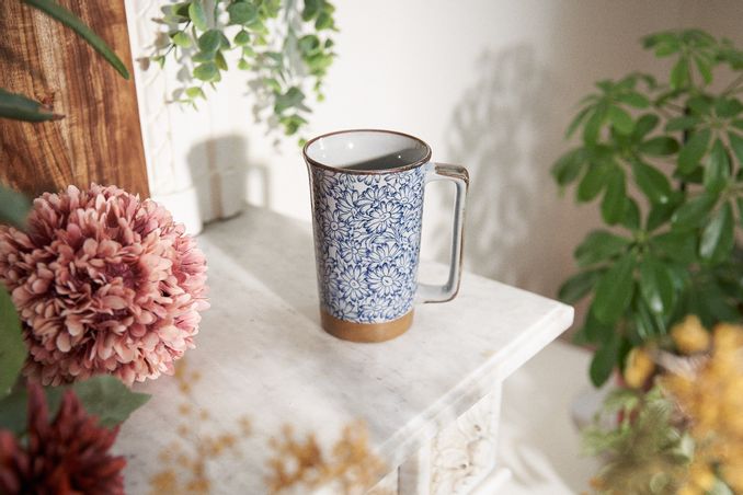 https://mom.maison-objet.com/en/product/48188/japanese-porcelain-cup