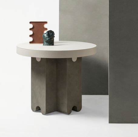 https://mom.maison-objet.com/fr/produit/86211/ossicle-table-d-appoint-ronde-en-cuir