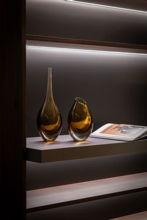 https://mom.maison-objet.com/fr/produit/96239/drop-vase