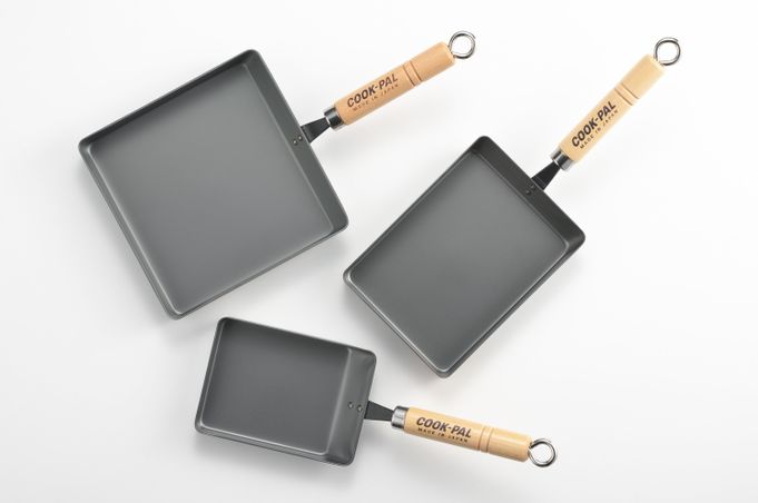 https://mom.maison-objet.com/en/product/10259/japanese-rectangular-steel-pan-egg-pan-for-rolled-omelets-yoshikawa