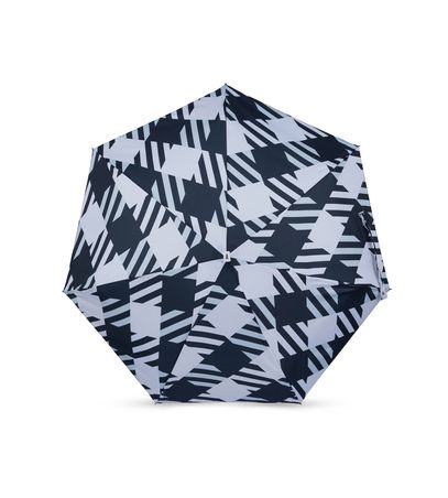 https://mom.maison-objet.com/fr/produit/134750/micro-parapluie-vichy-oversize-noir-smith