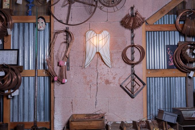 https://mom.maison-objet.com/fr/produit/136764/applique-parle-a-ton-ange-taille-m