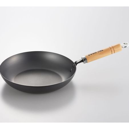https://mom.maison-objet.com/fr/produit/1294102/poele-frying-pan-m-en-acier-yoshikawa
