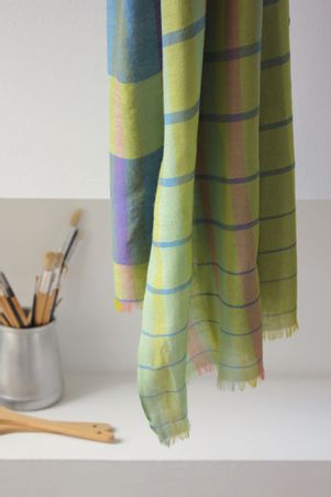 https://mom.maison-objet.com/fr/produit/76042/foulard-colibri