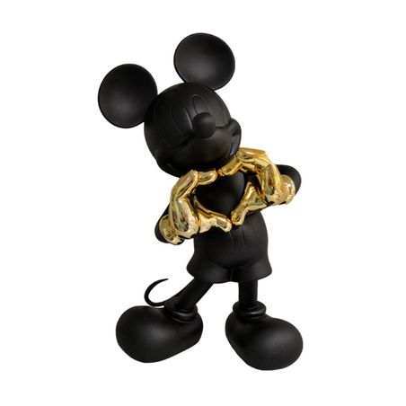https://mom.maison-objet.com/fr/produit/43421/objet-de-decoration-mickey-with-love-par-kelly-hoppen