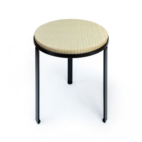 https://mom.maison-objet.com/fr/produit/1420808/moko-tatami-stool-01