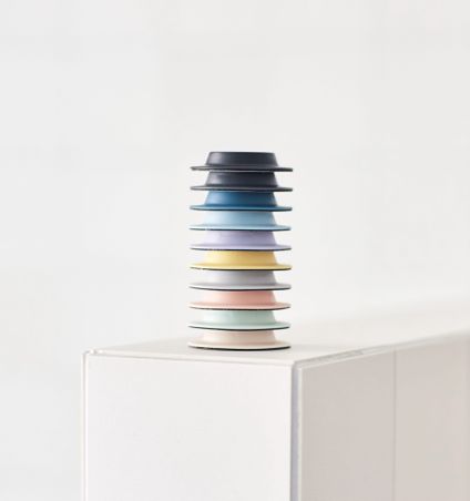 https://mom.maison-objet.com/fr/produit/1427392/soapi-petrol-support-magnetique-pour-shampoing-et-savon-solides