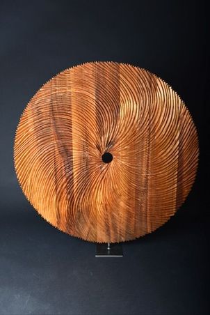 https://mom.maison-objet.com/fr/produit/120456/walnut-vortex