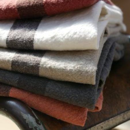 https://mom.maison-objet.com/en/product/1440730/pure-linen-cuddly-towel