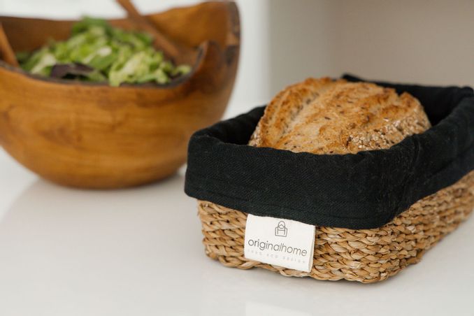 https://mom.maison-objet.com/en/product/110355/hogla-malotti-bread-basket