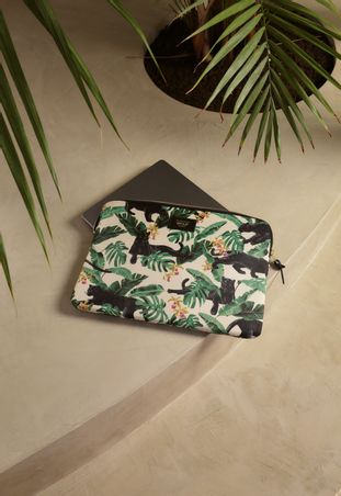 https://mom.maison-objet.com/fr/produit/99285/housse-pour-ordinateur-portable-yucata-recyclee