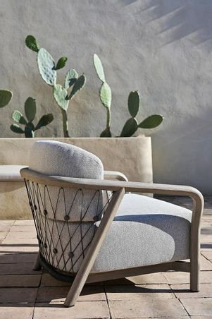 https://mom.maison-objet.com/fr/produit/5910/fauteuil-club-chester