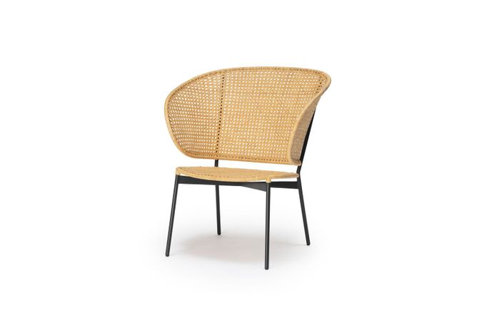 https://mom.maison-objet.com/fr/produit/1597266/gorm-highback-indoor-outdoor