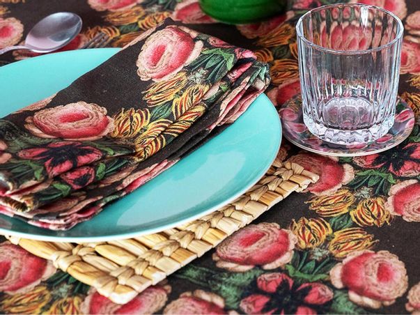 https://mom.maison-objet.com/en/product/1606318/table-linens