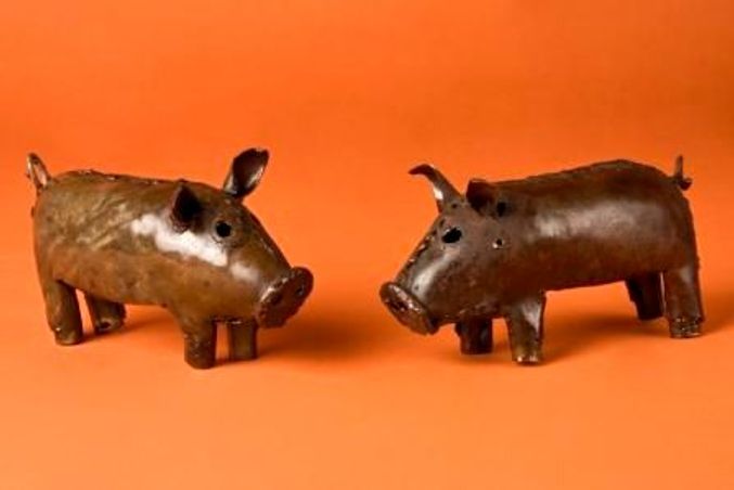 https://mom.maison-objet.com/fr/produit/1629152/sculpture-metal-recycle-cochon-20cm