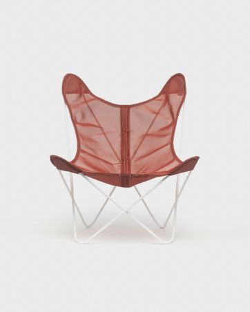 https://mom.maison-objet.com/fr/produit/113396/fauteuil-aa-butterfly-batyline