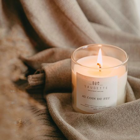 https://mom.maison-objet.com/en/product/1664208/by-the-fireside-candle-scented-with-natural-soy-wax