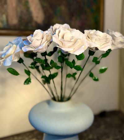 https://mom.maison-objet.com/en/product/1675374/large-porcelain-rose