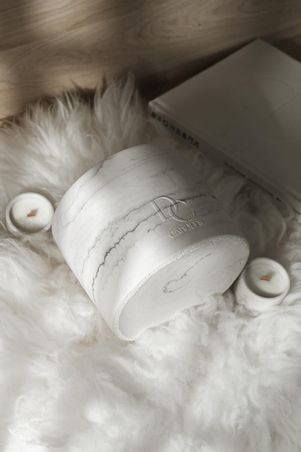 https://mom.maison-objet.com/en/product/1675408/dc-candle-l