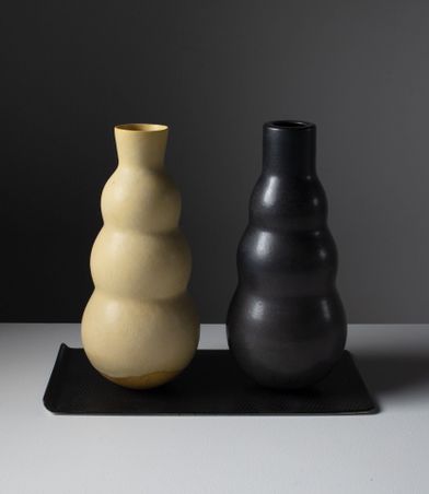 https://mom.maison-objet.com/fr/produit/1676504/duo-de-vases