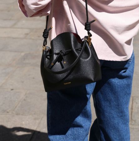 https://mom.maison-objet.com/fr/produit/1683344/sac-seau-bucket