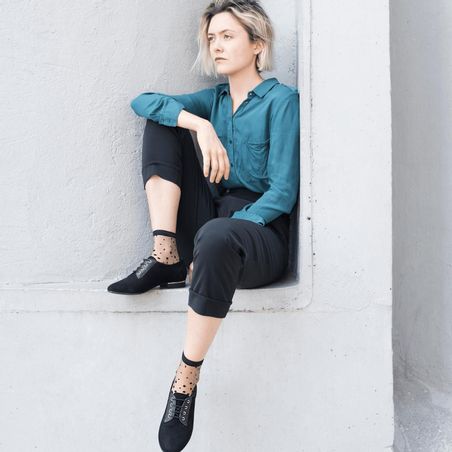 https://mom.maison-objet.com/fr/produit/1684760/nakameguro-black-36-38-chaussettes-transparentes-plumetis