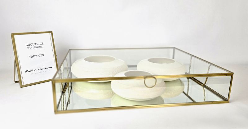 https://mom.maison-objet.com/fr/produit/1687582/vase-frisson-2025