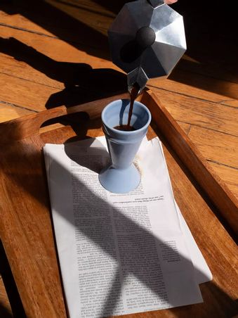 https://mom.maison-objet.com/fr/produit/1674828/nouveau-mazagran-bleu-tasse-a-cafe-minimaliste-reinventee
