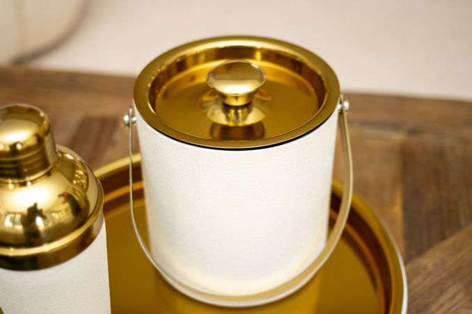 https://mom.maison-objet.com/en/product/1694604/ecru-and-gold-ice-bucket-15x15x18-5cm