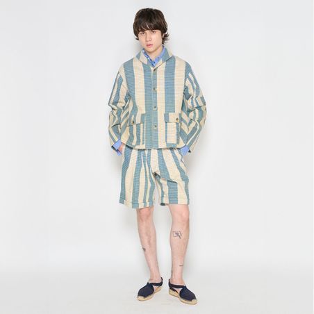 https://mom.maison-objet.com/fr/produit/1698872/veste-a-rayures-short-a-rayures