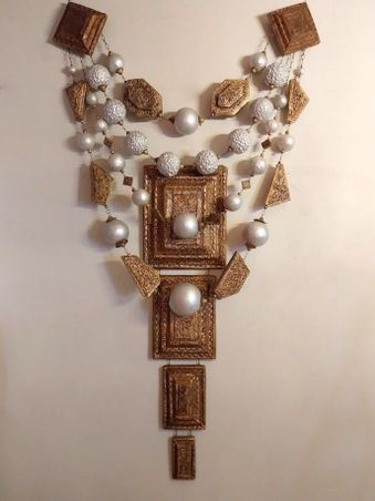 https://mom.maison-objet.com/en/product/1392984/chic-choc-necklace