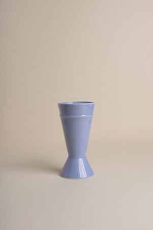 https://mom.maison-objet.com/fr/produit/1674828/nouveau-mazagran-bleu-tasse-a-cafe-minimaliste-reinventee