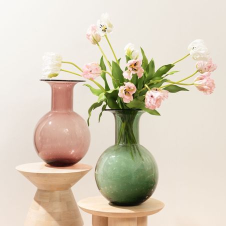 https://mom.maison-objet.com/en/product/1730878/nela-vases