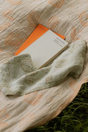 https://mom.maison-objet.com/en/product/129585/linen-tea-towels-and-tablecloths-woven-in-finland