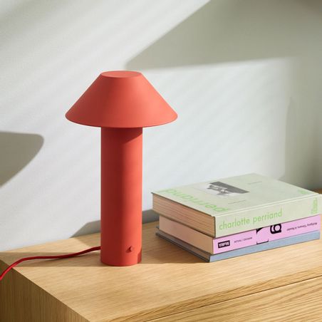 https://mom.maison-objet.com/fr/produit/1739084/tower-lampe-de-table