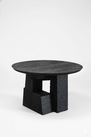 https://mom.maison-objet.com/fr/produit/1747408/virgo-table