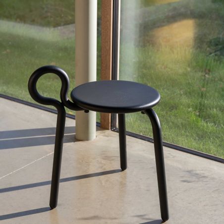 https://mom.maison-objet.com/fr/produit/1759190/tabouret-lasso